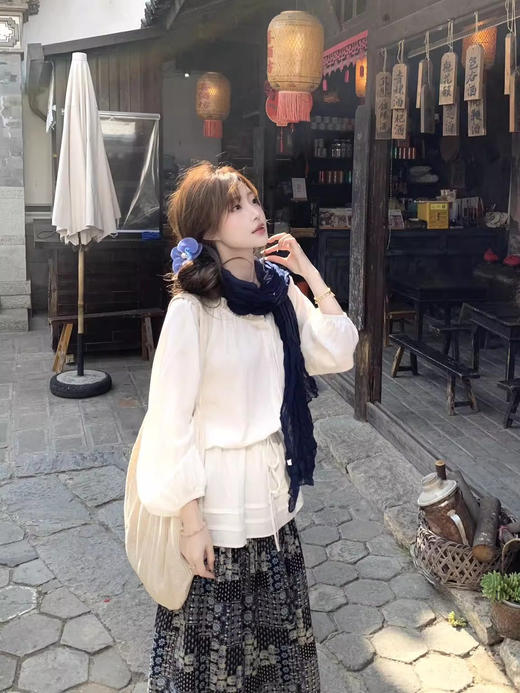 原单正品拉夫劳伦正品红色刺绣女性文艺感有机棉围巾！假一赔十！
原价130英镑 商品图8