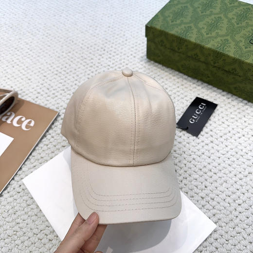 秋冬特惠💰160 古驰棒球帽 火爆来袭 工艺非常精美 高档大气上档次！低调奢华，方便携带！跑量！ 商品图1