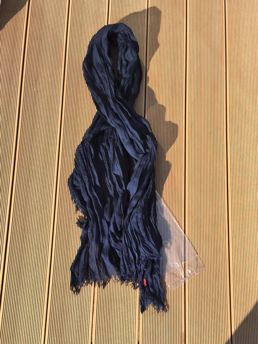 原单正品拉夫劳伦正品红色刺绣女性文艺感有机棉围巾！假一赔十！
原价130英镑 商品图2