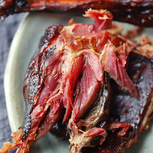 【鹅滋道丨酱鹅/板鹅】肉质瘦而醇香，紧实而细腻，咸淡适中，香气四溢，肥而不腻。 商品图5