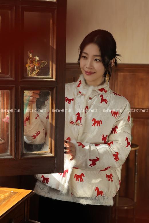 【门店同款】ENJOY冬季“烟火漫春”红色小马羽绒外套 168897448 商品图4