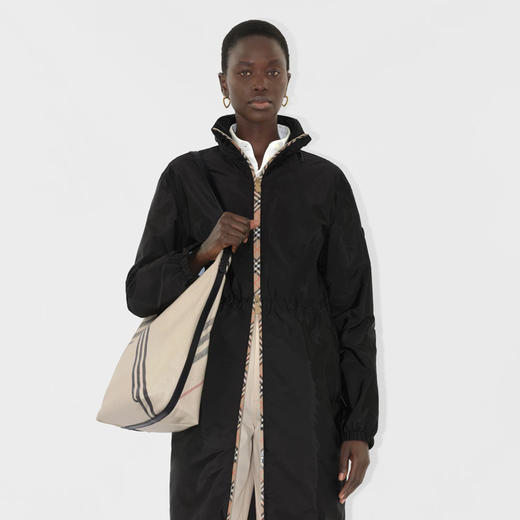 BURBERRY 巴宝莉 女士马术骑士徽标贴片尼龙风衣 黑色 8110311 A1189 商品图2