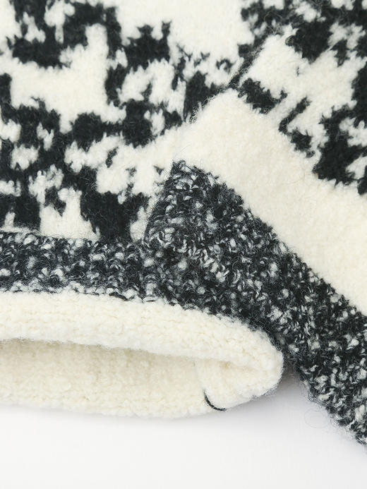 复古黑白撞色卡通提花针织毛衣 圆领宽松休闲趣味字母图案秋冬潮酷个性套头上衣 商品图5