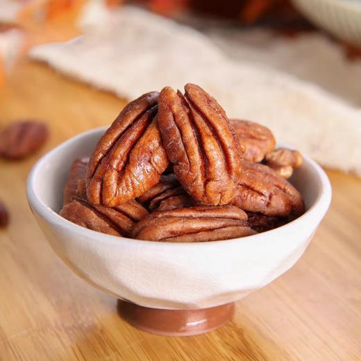 25年新货【超大无壳碧根果仁】少糖健康，老人小孩用脑一族多吃 商品图3