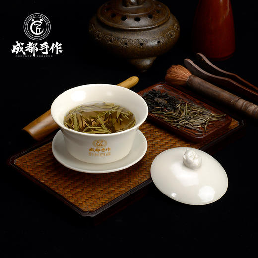 #非遗礼遇季#【彭州白瓷￭仰天熊盖碗】成都手作盖碗茶杯 带盖单个三才杯 陶瓷功夫茶具礼盒 大  号泡茶杯【非物质文化遗产】【大师匠作】 清仓活动售完即止 商品图4