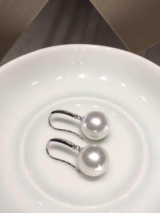 【私席真珠·新年盛宴】朱珠同款18k金镶钻澳白珍珠耳钩11-12mm 圆 商品图2
