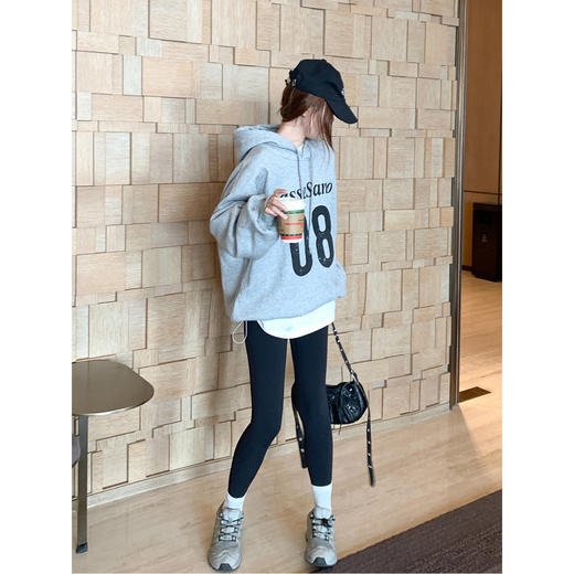 <曾小咸推荐>2.24现货秒杀 ！微信超特价！韩系字母连帽加绒卫衣 日常219.99 立减130 秒杀89.99！！ 商品图3