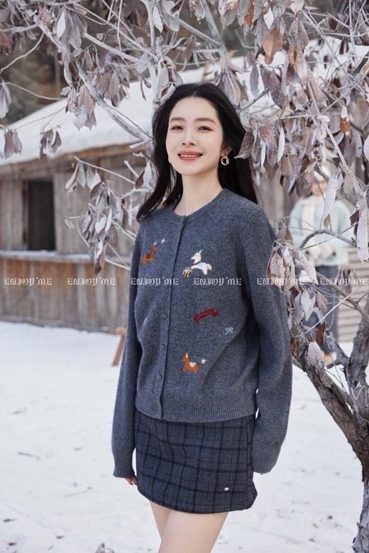 【门店同款】ENJOY冬季“午马”刺绣小马开衫针织 168897683 商品图2