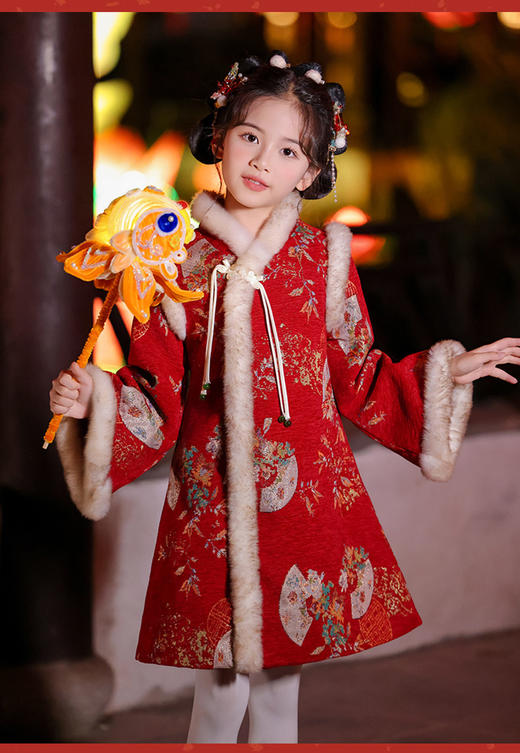 苏城纪【祺安】2025冬季新款儿童国风公主裙拜年服：女童新年战袍已就位！谁能拒绝这么可爱的女儿拜年呢～ 商品图2