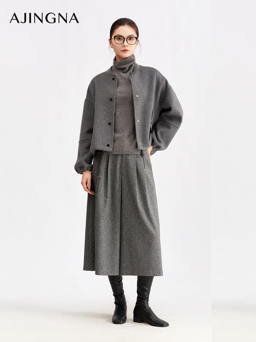 【商场同款】阿菁娜冬季新款设计感宽松夹克格雷色落肩短款橡根袖口四合扣裁缝解构风外套A30Q206008 商品图4