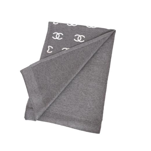 香奈儿字母灰保暖围巾 商品图1