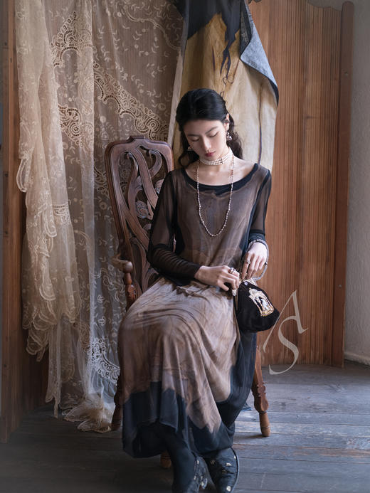 IA London  黑色古董衣裙印花网纱连衣裙 商品图3