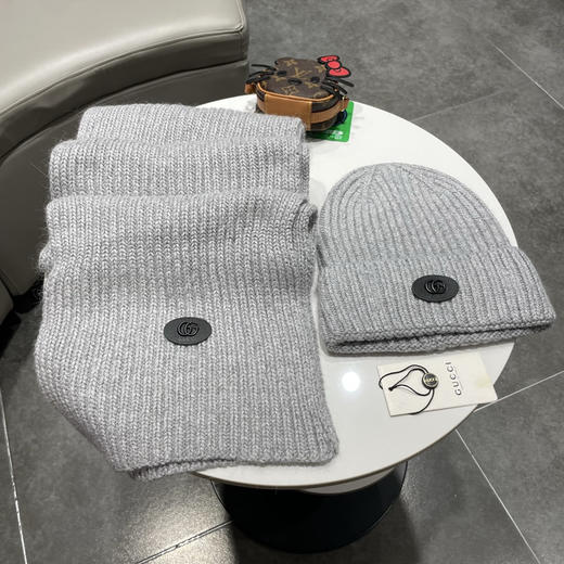 秋冬特惠💰330 古驰经典套装帽子！帽子➕围巾！羊绒兔绒品质！暖暖哒超级舒服～ 商品图1