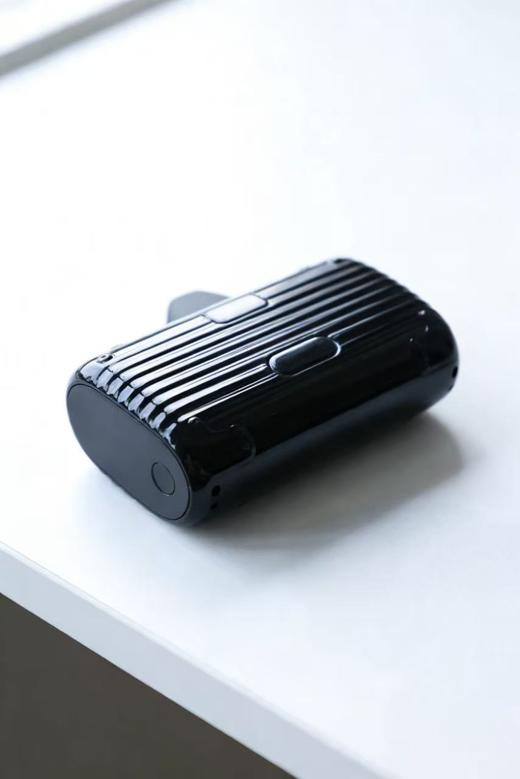 猫太推荐---新款22.5W超级快充口袋胶囊双头尾插10000毫安移动电源小巧便携应急充 商品图1