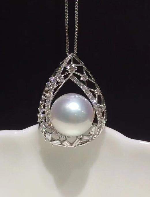 【私席真珠·新年盛宴】18K金镶钻白珍珠吊坠，13-14mm珠 商品图0