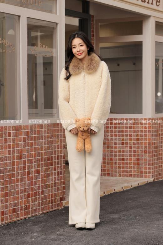 【门店同款】ENJOY冬季“暖冬软糖”拉链款毛外套 169148887 商品图14