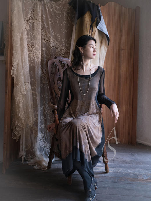 IA London  黑色古董衣裙印花网纱连衣裙 商品图0