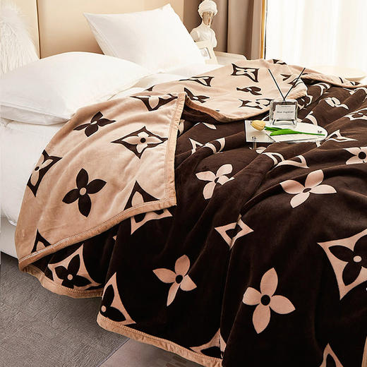 加厚牛奶绒云毯 商品图6