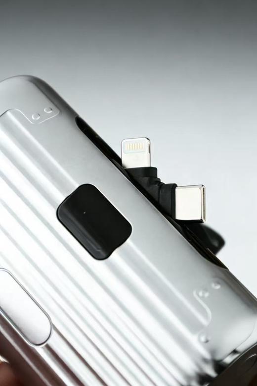 猫太推荐---新款22.5W超级快充口袋胶囊双头尾插10000毫安移动电源小巧便携应急充 商品图3