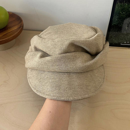 日系山本风 黑色褶皱贝雷帽 加宽短帽檐 修饰脸型 可调节帽围 女秋冬季显脸小 复古云朵八角帽子 商品图7