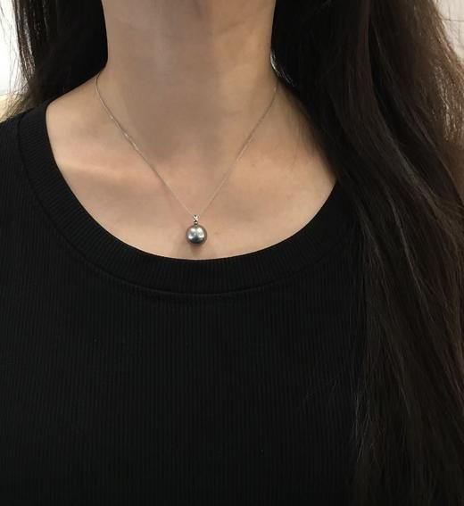 【私席真珠·新年盛宴】18k金镶大溪地铂金灰吊坠 不含链子 11-12mm 圆 商品图3