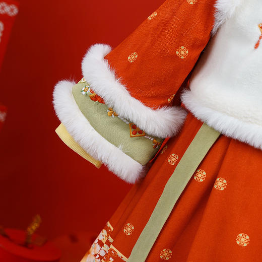 苏城纪【冬禧】2025冬季新款中国风新中式拜年服：🧨超有氛围感的一款马甲+长裙两件套此款取名【冬禧】冬为冬令，禧为幸福吉祥 商品图5