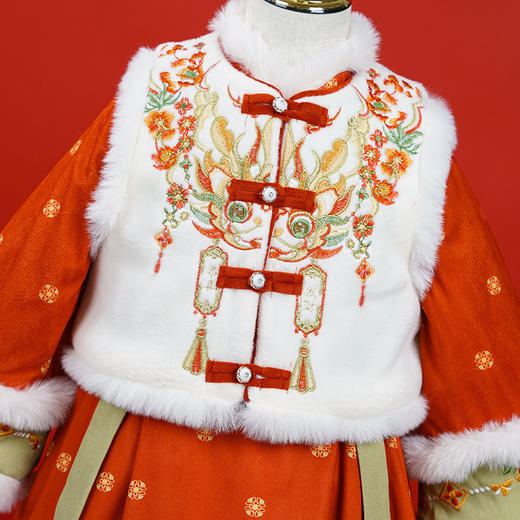 苏城纪【冬禧】2025冬季新款中国风新中式拜年服：🧨超有氛围感的一款马甲+长裙两件套此款取名【冬禧】冬为冬令，禧为幸福吉祥 商品图3