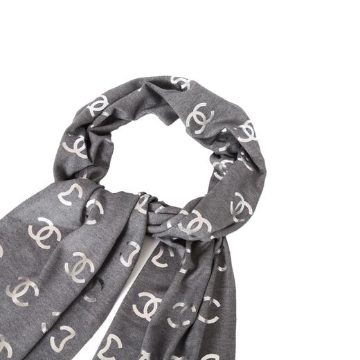 香奈儿字母灰保暖围巾 商品图4