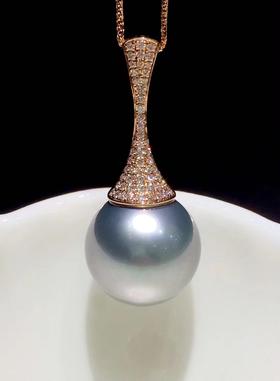 【私席真珠·新年盛宴】18K金镶钻灰珍珠吊坠，14-15mm珠
