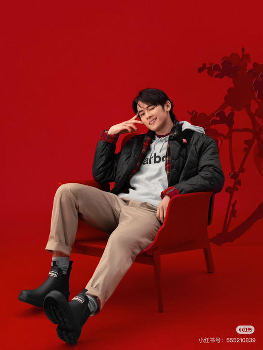 【秒杀价已调 直接拍】Barbour 限定款 巴恩 男女同款 红黑撞色棉衣  过年 开启喜运模式 商品图1