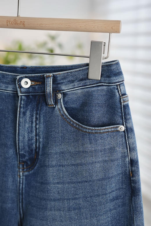 晶晶自留款|秋冬加绒九分直筒牛仔裤 保暖有型两不误 商品图7