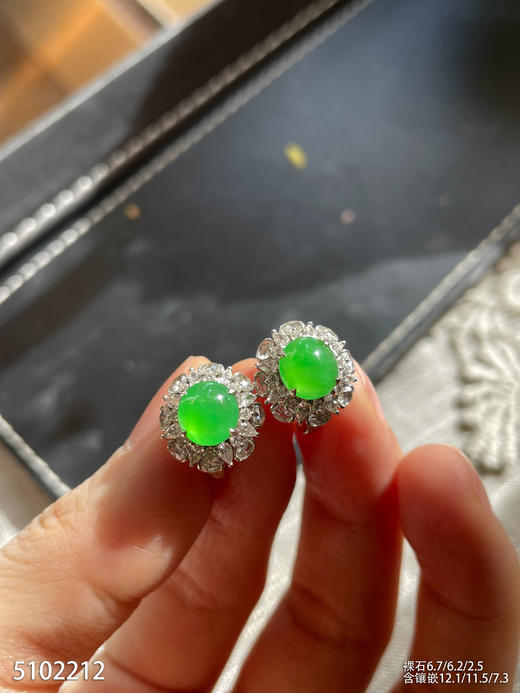 5102212，蛋面耳钉。具体价格微信咨询 商品图5