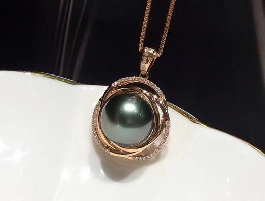 【私席真珠·新年盛宴】18k金镶钻大溪地黑珍珠吊坠 14-15mm 商品图0
