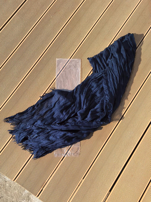 原单正品拉夫劳伦正品红色刺绣女性文艺感有机棉围巾！假一赔十！
原价130英镑 商品图5