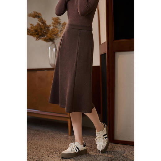 醋酸羊毛鱼尾裙 绒感锁温 定烫不易变形 米思阳2026春新款优雅高腰显瘦中长款半身裙女5694 商品图1