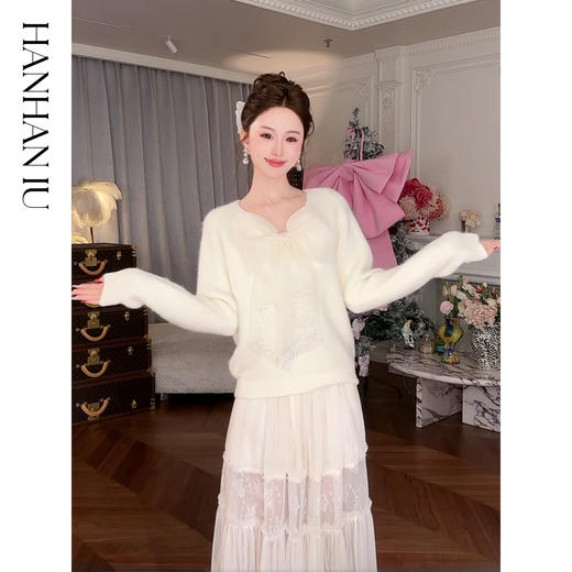 【孤品样衣，不退不换】【甜心记忆】高定兔毛混纺纱线手工亮钻蝴蝶结女士毛衫外套 商品图4