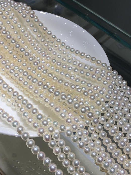 【私席真珠·新年盛宴】极光小灯泡5-5.5mmAkoya珍珠项链 ，近圆，有小小酒窝，珠光亮，链长约43cm，配18k金延长扣（带真科研Rose大证书） 商品图2