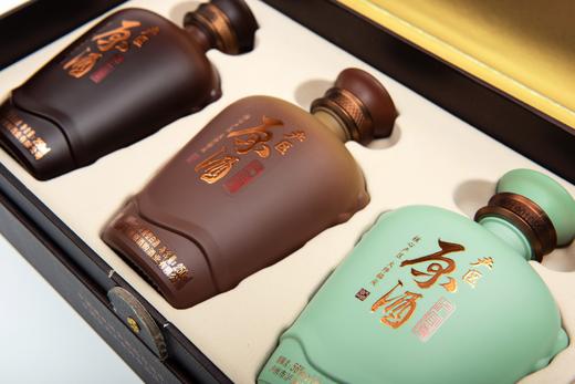 【自营，年货礼遇】泸宜遵产区原酒礼盒 （53度酱香250ml+56度浓香250ml+56度清香250ml*3/箱） 商品图4
