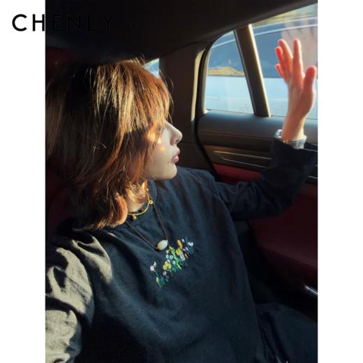 尘衣｜25F/W 日系简约文艺感花草刺绣长袖 商品图0