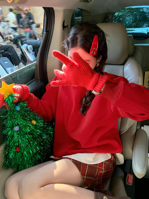 <曾小咸推荐>现货秒杀 ！微信超特价！红色卫衣 日常159.99 立减70 秒杀89.99！！卡其色衬衫  秒杀89.99/件！！ 商品图0