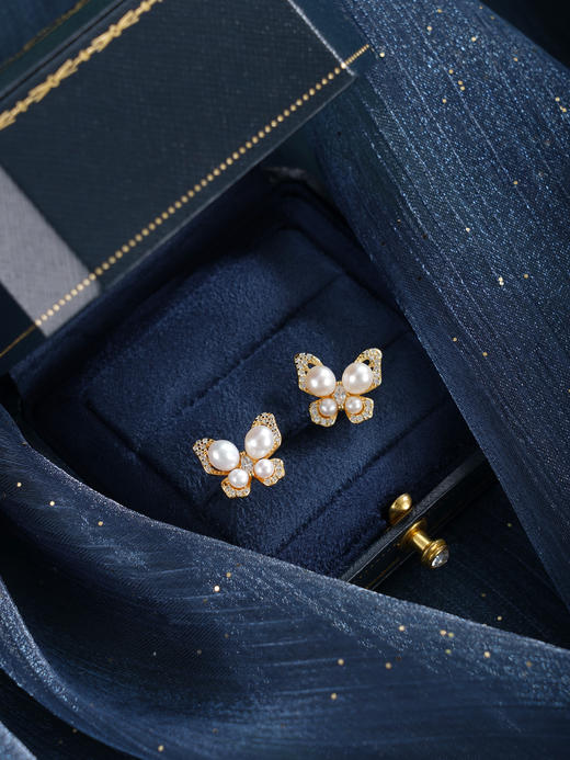 子佩集【蝶舞霓裳】银S925珍珠惜王妃耳钉【SGE0545001】2mm小珠5mm大珠镀金蝴蝶2601 商品图4