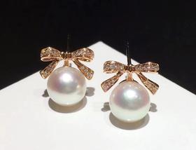 【私席真珠·新年盛宴】18K金镶钻AKOYA珍珠耳钉，8-8.5mm珠，圆（孤品）