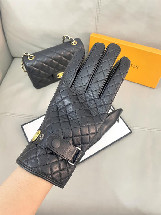 秋冬特惠💰220 LV新款触屏手套 男士手套 高档羊皮手套 商品图7