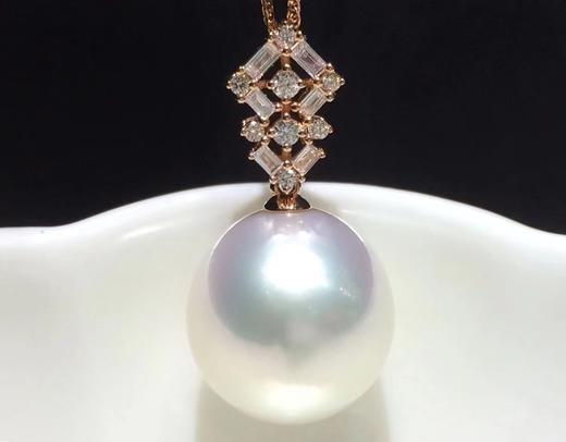 【私席真珠·新年盛宴】18K金镶钻澳白珍珠吊坠，14-15mm珠，椭圆（孤品） 商品图0