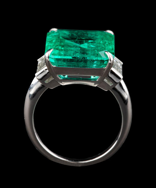 独角鹿西洋古董21世纪法国出品几何造型铂金镶嵌哥伦比亚祖母绿及钻石戒指 商品图4