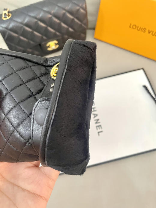 秋冬特惠💰220 LV新款触屏手套 男士手套 高档羊皮手套 商品图5