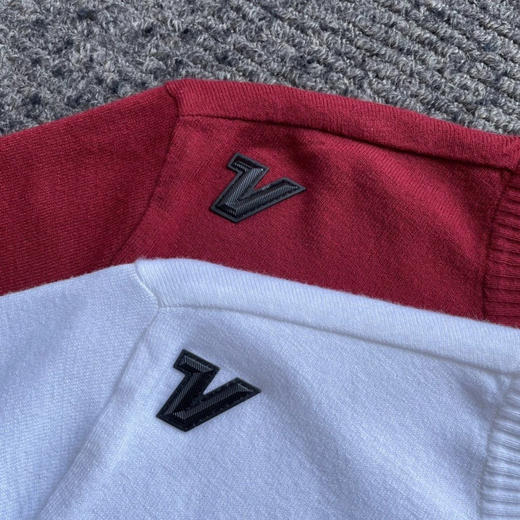 韩单正品 VolViK男士高尔夫针织衫  毛衫 春秋款
只有红色100码，胸围102
数量不多 商品图4