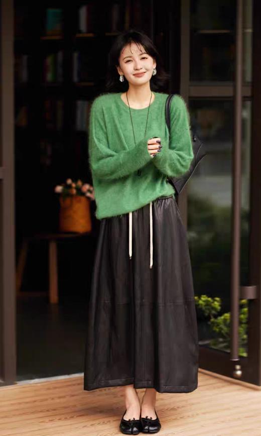 显白柔光竹绿拉绒高级软糯丰盈羊绒羊毛衫 商品图4