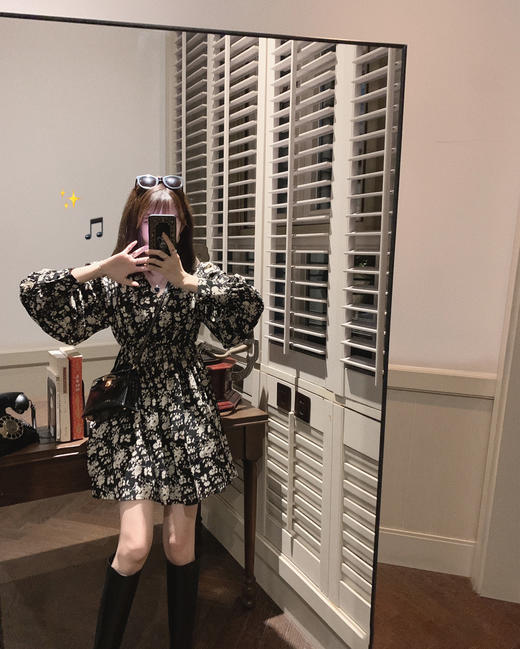 金蘑菇菇【Elina碎花系】长短款！秋冬氛围感复古碎花连衣裙 商品图3