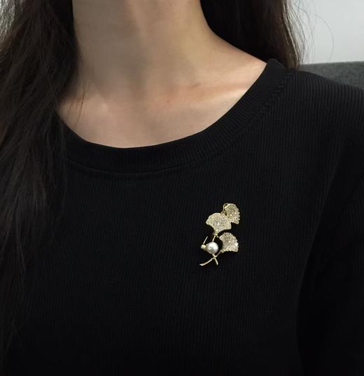 【私席真珠·新年盛宴】AKOYA胸针 合金镶嵌锆石7-8mm 近圆 商品图3